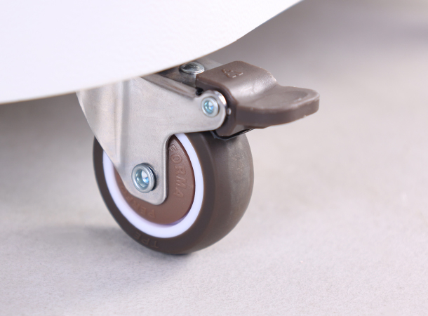 Pedicure trolley stand with ergonomic foot rest